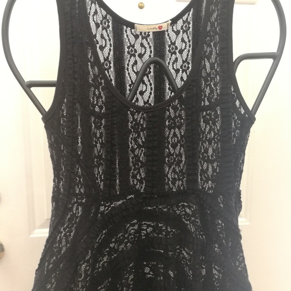 Lovely153 black lace sexy romantic uneven hem top - Picture 2 of 7